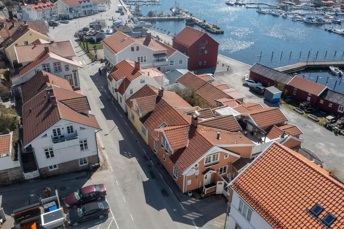 Rum Mitt Stan Grebbestad Esterno foto